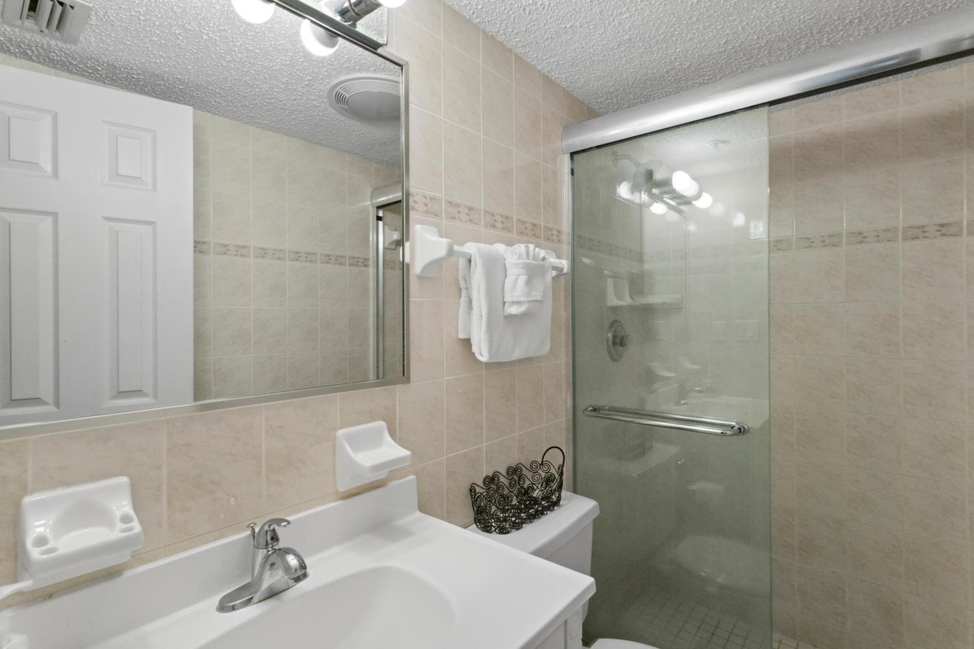 Fifty Gulfside Condominiums Clearwater Beach Exterior photo