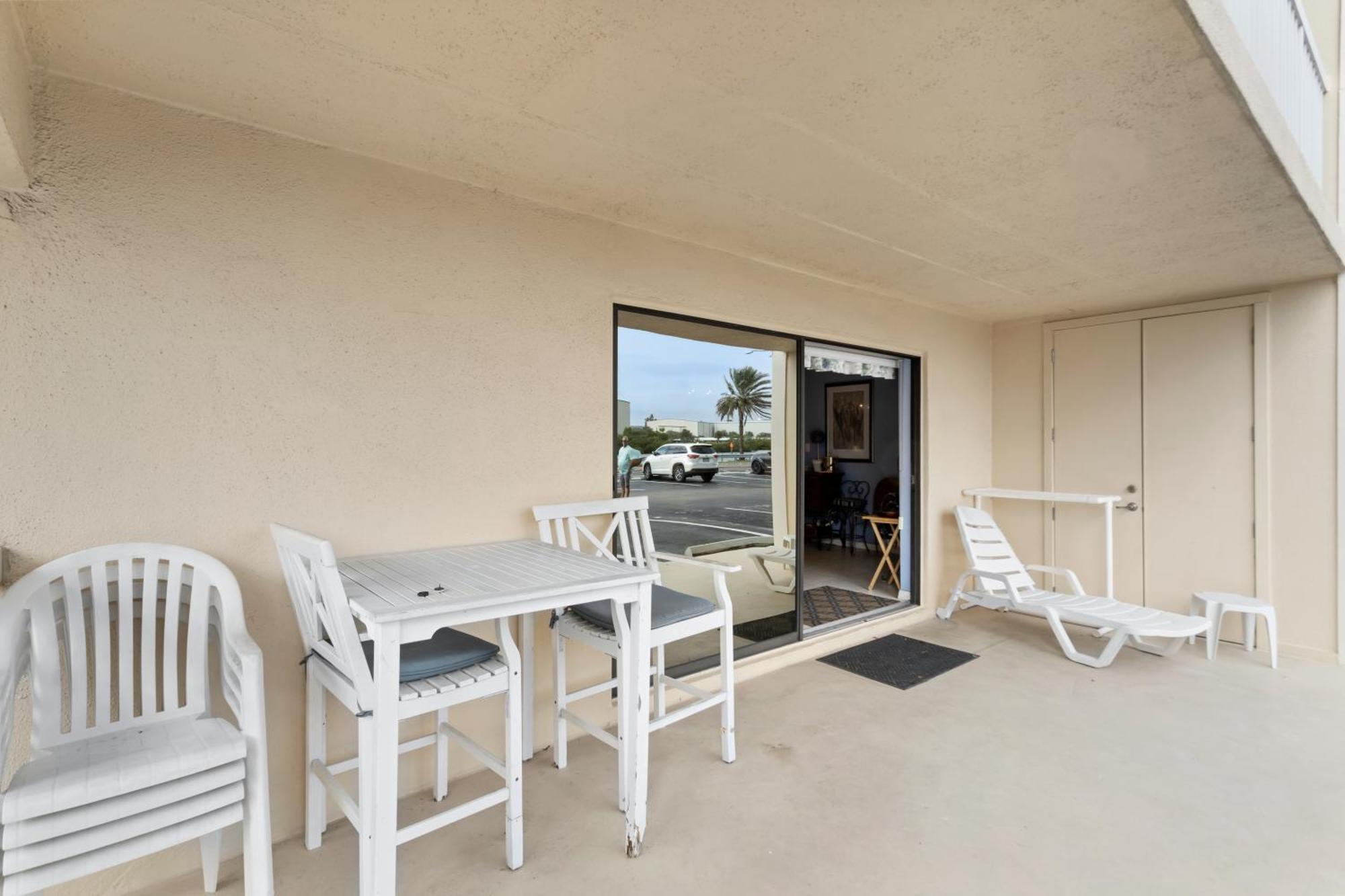 Fifty Gulfside Condominiums Clearwater Beach Exterior photo